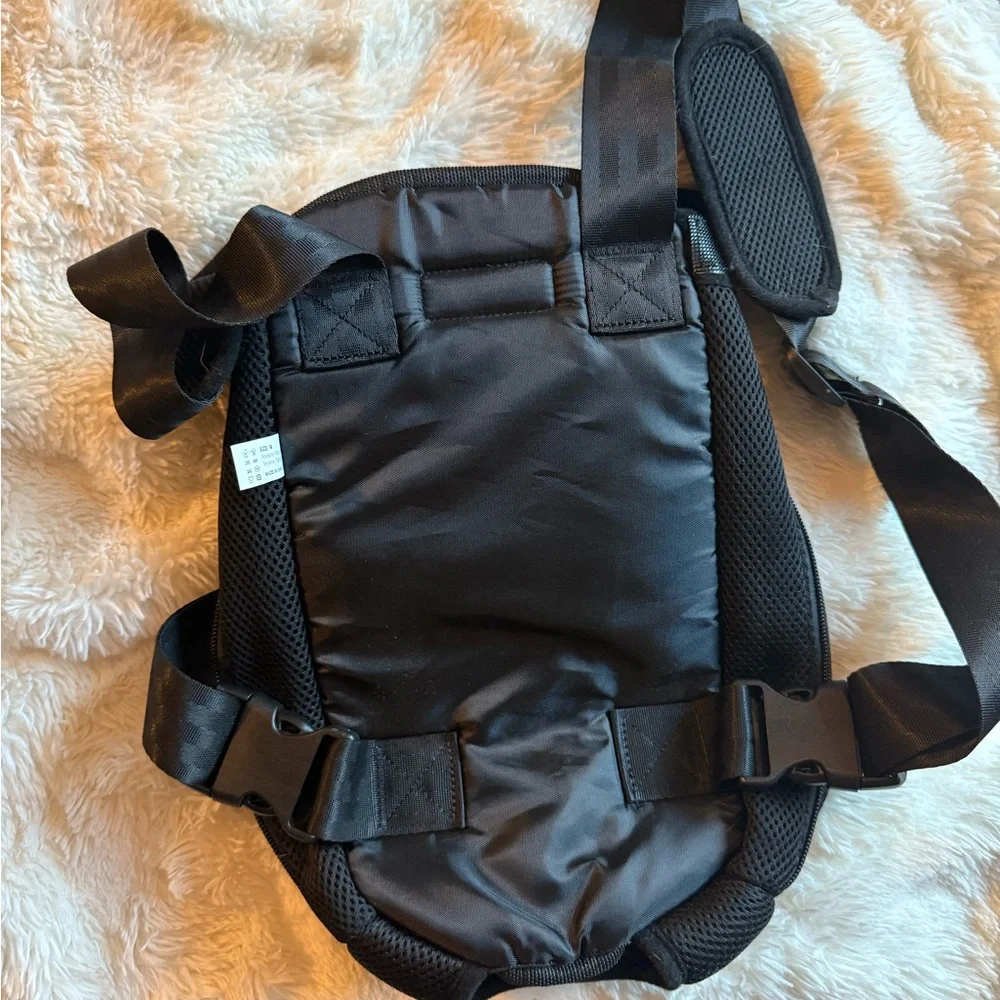 Black Mesh Pet Carrier by Pawaboo